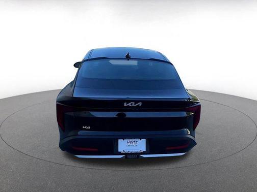 Aurora Black Pearl 2025 Kia K4 LXS