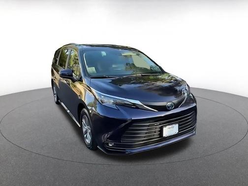 Blueprint 2025 Toyota Sienna XLE