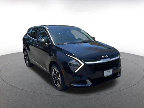 Ebony Black 2025 Kia Sportage LX