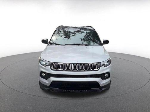 Silver Zynith Metallic Clearcoat 2025 Jeep Compass Limited