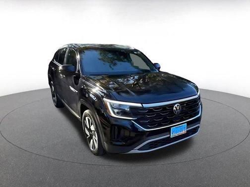 2025 Volkswagen Atlas Cross Sport 2.0T SE w/Technology 4MOTION