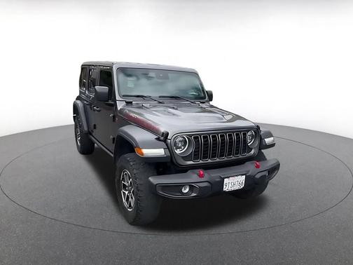 Granite Crystal Metallic Clearcoat 2025 Jeep Wrangler Rubicon