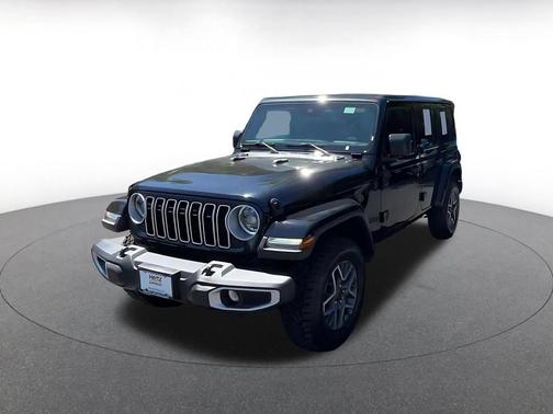 Black Clearcoat 2025 Jeep Wrangler 4-Door Sahara 4x4