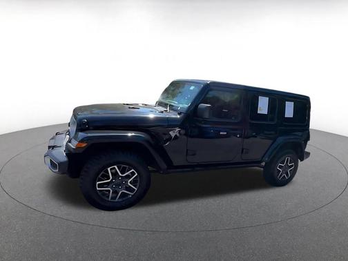 Black Clearcoat 2025 Jeep Wrangler 4-Door Sahara 4x4