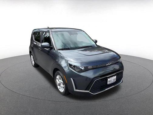 Gravity Gray 2025 Kia Soul LX