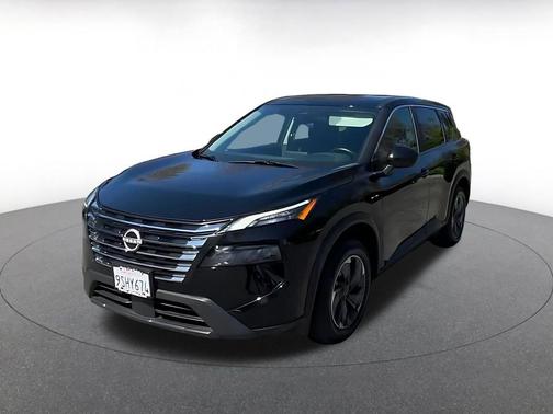 Super Black 2025 Nissan Rogue SV
