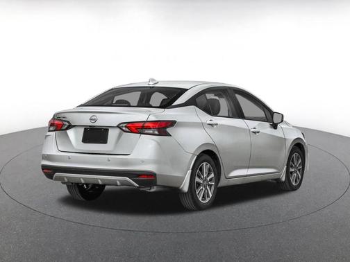 Brilliant Silver Metallic 2025 Nissan Versa 1.6 SV