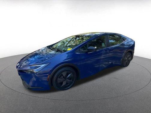 2025 Toyota Prius LE