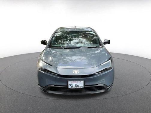 2025 Toyota Prius LE
