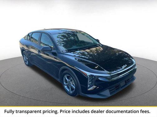 Aurora Black Pearl 2025 Kia K4 LXS