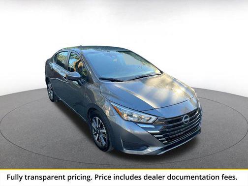 Gun Metallic 2025 Nissan Versa 1.6 SV