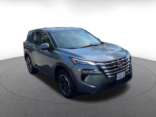 Gun Metallic 2025 Nissan Rogue SV