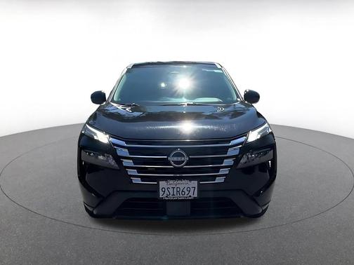 Super Black 2025 Nissan Rogue SV