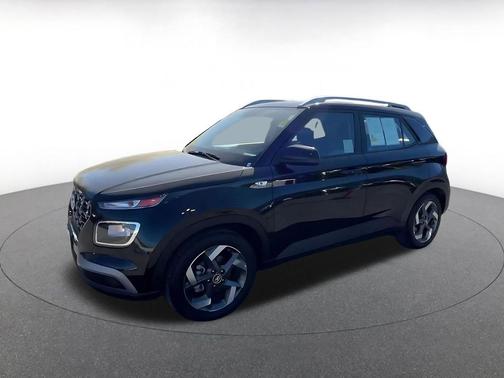 Onyx Black 2025 Hyundai VENUE SEL