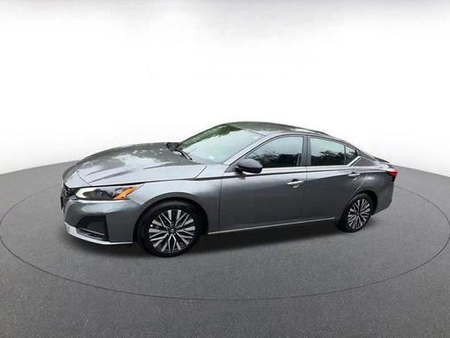 Gun Metallic 2025 Nissan Altima SV FWD