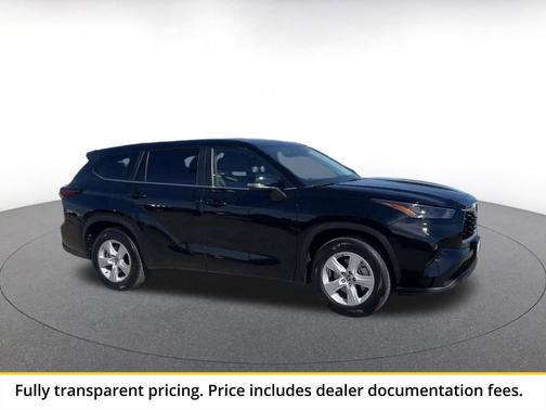 Midnight Black Metallic 2025 Toyota Highlander LE