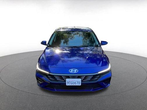 2025 Hyundai ELANTRA SEL