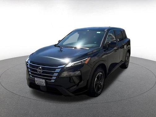 Super Black 2025 Nissan Rogue SV