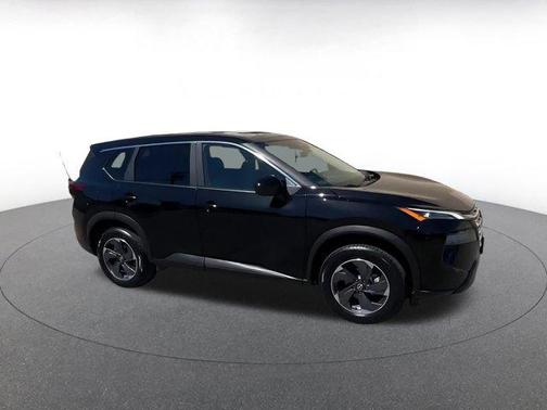 Super Black 2025 Nissan Rogue SV