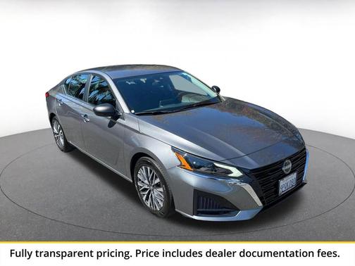 Gun Metallic 2025 Nissan Altima SV FWD