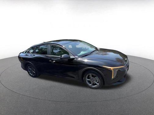Aurora Black Pearl 2025 Kia K4 LXS
