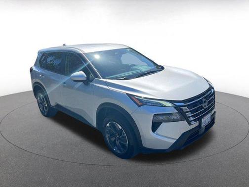 Brilliant Silver Metallic 2025 Nissan Rogue SV