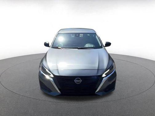 Gun Metallic 2025 Nissan Altima SV FWD