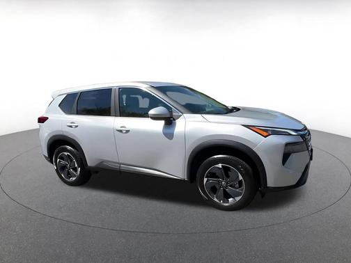 Brilliant Silver Metallic 2025 Nissan Rogue SV