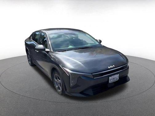 Interstellar Gray 2025 Kia K4 LXS