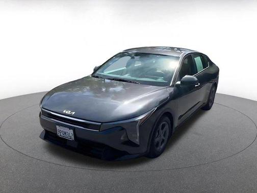 Interstellar Gray 2025 Kia K4 LXS