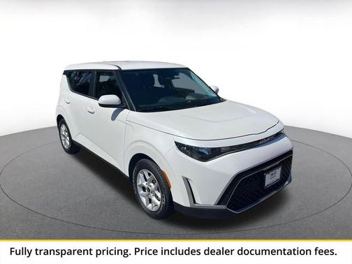 Snow White Pearl 2025 Kia Soul LX