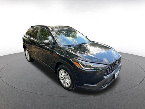 2025 Toyota Corolla Cross LE
