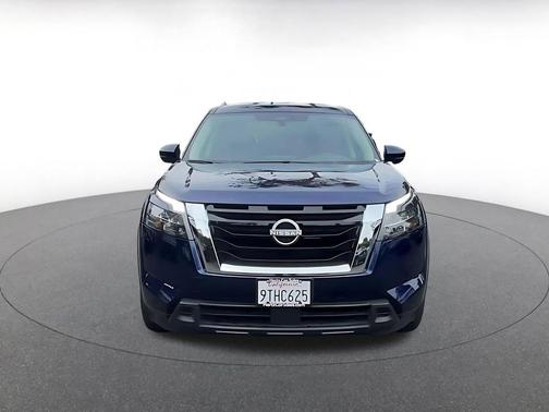 Deep Ocean Blue Pearl 2025 Nissan Pathfinder SV FWD