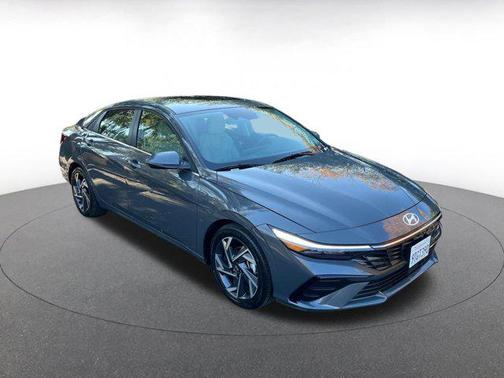 2025 Hyundai ELANTRA HEV Limited