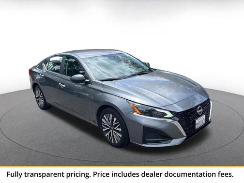 Gun Metallic 2025 Nissan Altima SV FWD