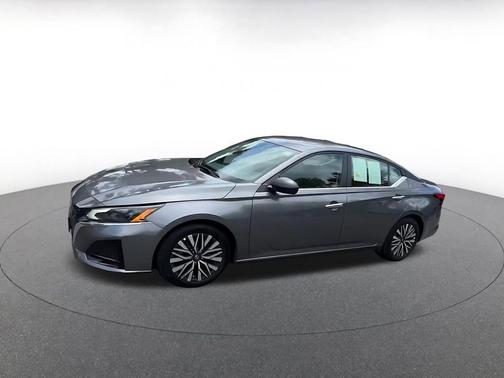 Gun Metallic 2025 Nissan Altima SV FWD