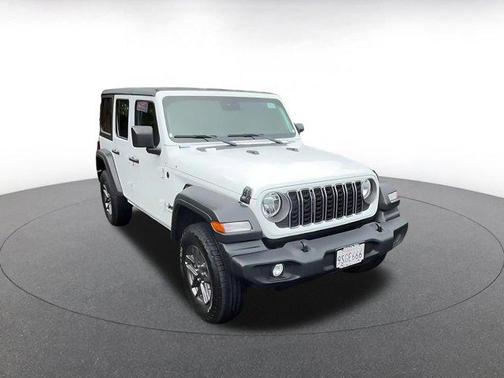 Bright White Clearcoat 2025 Jeep Wrangler Sport S