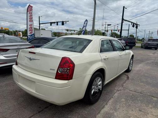 2008 Chrysler 300 LX