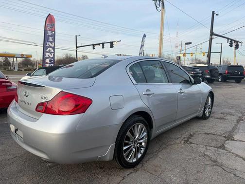 2009 INFINITI G37x Base