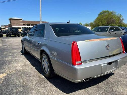 2008 Cadillac DTS Base