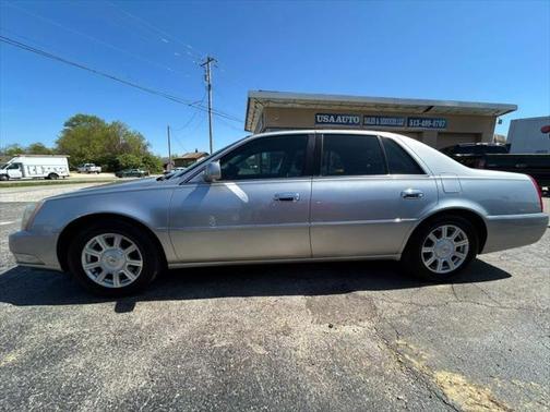 2008 Cadillac DTS Base