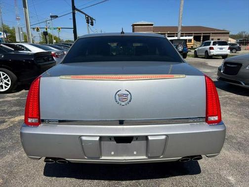 2008 Cadillac DTS Base