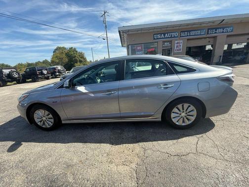 2016 Hyundai SONATA Hybrid SE