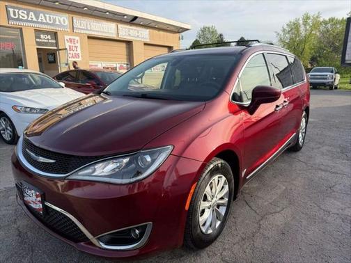 2018 Chrysler Pacifica Touring-L