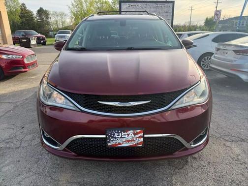 2018 Chrysler Pacifica Touring-L