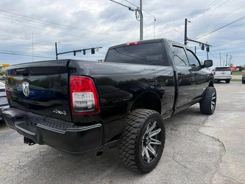 Black Clearcoat 2019 RAM 2500 Tradesman Crew Cab 4x4 6'4' Box