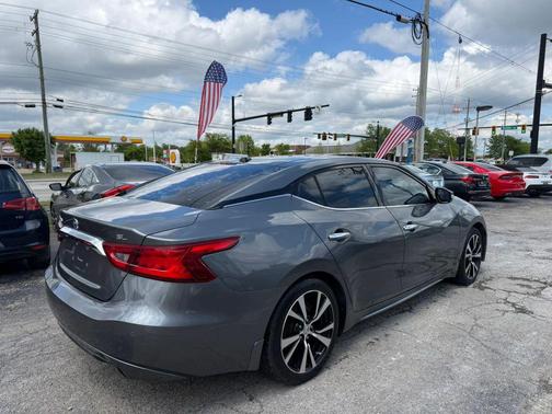 2018 Nissan Maxima SL Sedan 4D