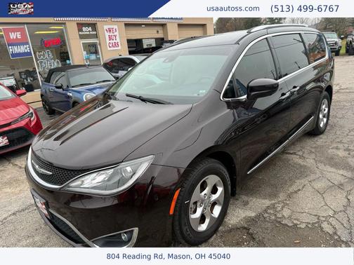2017 Chrysler Pacifica Touring-L