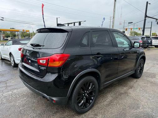 2017 Mitsubishi Outlander Sport 2.0 LE