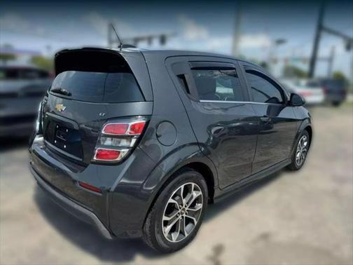 2017 Chevrolet Sonic LT